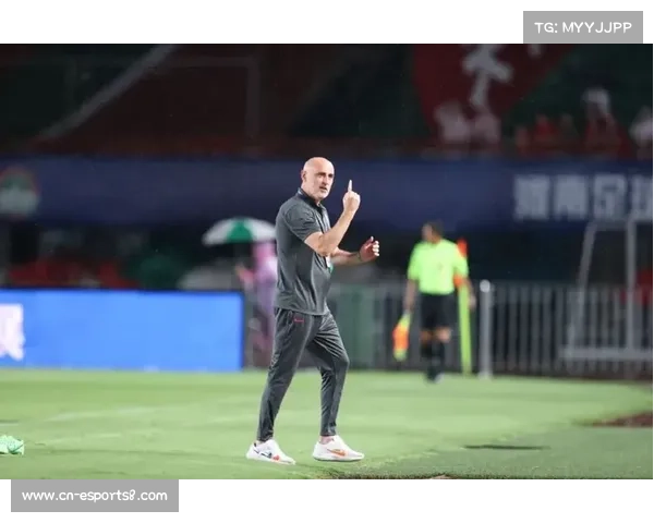 上海海港主帅穆斯卡特：团队配得上所有赞誉，老将领袖作用关键